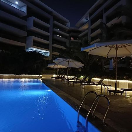 Parkside Boutique 3 Bbr Serviced Apartment - Ocean Blue - Near Airport Caïro Buitenkant foto